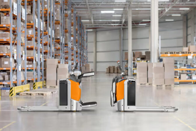 still-electric-pallet-truck-rental-dubai-efficient-warehouse-equipment