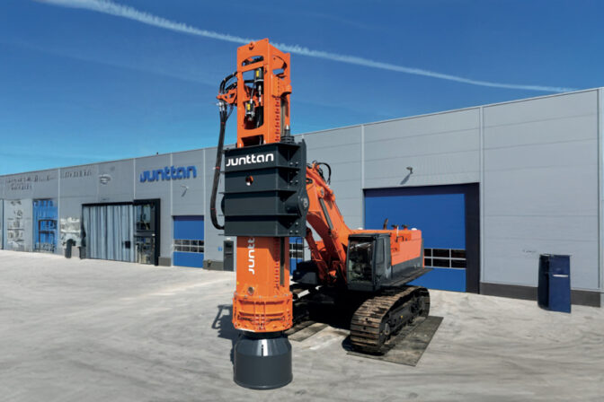Junttan piling rig for dynamic compaction – equipment rental Dubai