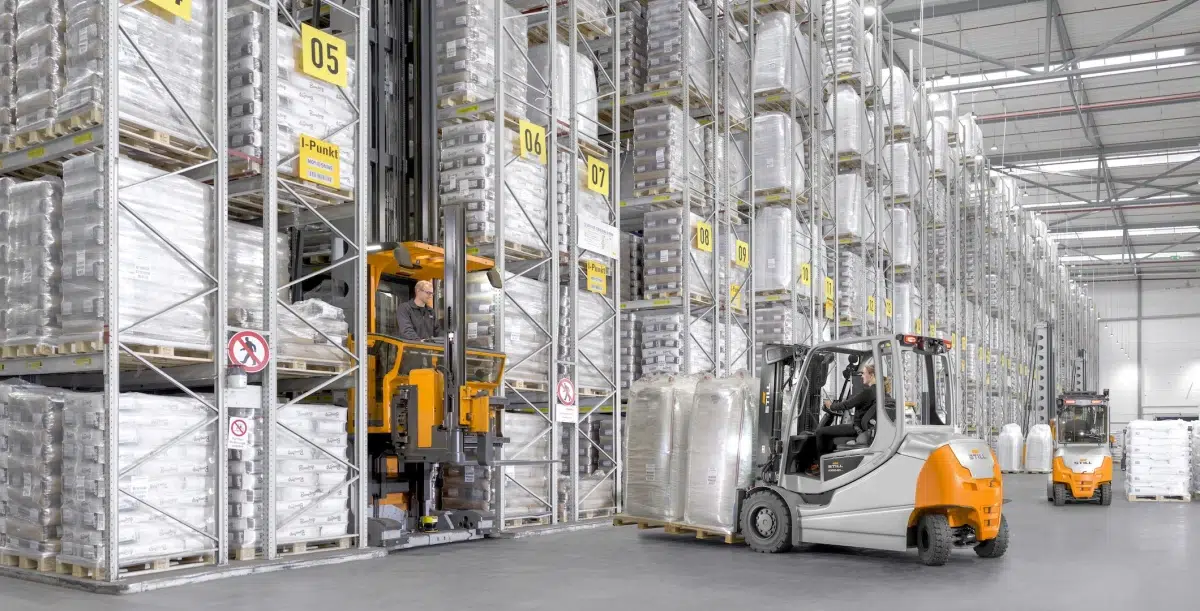 How to Choose the Right Forklift Rental for Your UAE Warehouse